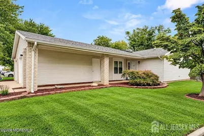 375-C Duranta Plaza, Monroe Township, NJ 08831 - Photo 4