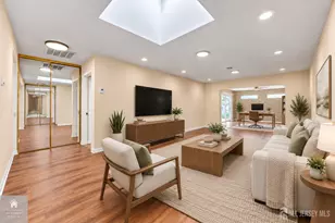 375C Duranta Plaza, Monroe Township, NJ 08831 - Photo 8