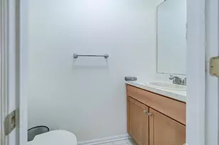 518 Great Beds Ct, Perth Amboy, NJ 08861 - Photo 8