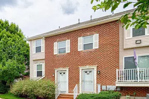 518 Great Beds Ct, Perth Amboy, NJ 08861 - Photo 1