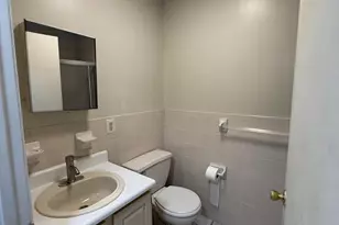 730 Harbortown Blvd, Perth Amboy, NJ 08861 - Photo 24