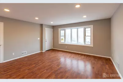 29-31 Glenn Drive #1, Woodbridge Township, NJ 08832 - Photo 2