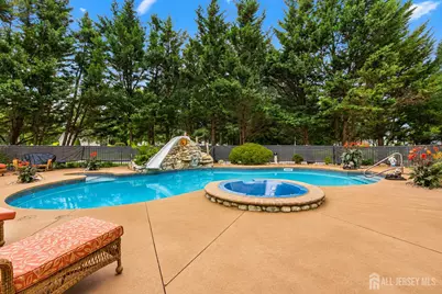 2 Lexington Court, Monroe Township, NJ 08831 - Photo 44