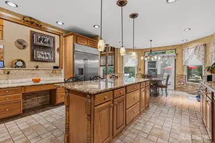 2 Lexington Ct, Monroe Township, NJ 08831 - Photo 18