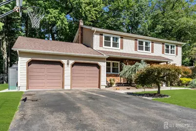 6 Mount Court, East Brunswick Township, NJ 08816 - Photo 2