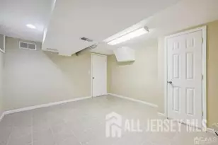 232 Westgate Dr, Edison, NJ 08820 - Photo 8