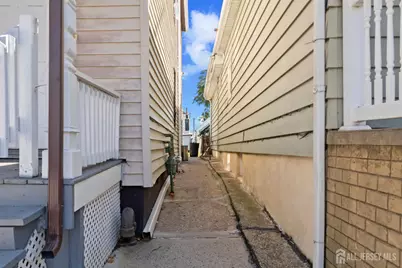 676 Charles Street, Perth Amboy, NJ 08861 - Photo 36