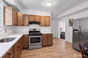 676 Charles St, Perth Amboy, NJ 08861 - Photo 12