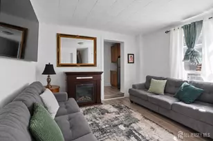 676 Charles St, Perth Amboy, NJ 08861 - Photo 10