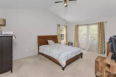 301 Pheasant Run, South Brunswick Township, NJ 08852 - Photo 18