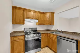 2101 Bayhead Dr, Sayreville, NJ 08859 - Photo 18