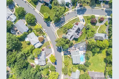 560 Wakefield Drive, Metuchen, NJ 08840 - Photo 6