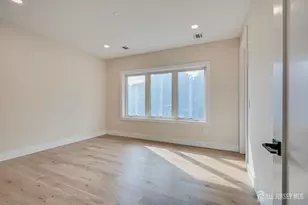 54 Nevsky St, Edison, NJ 08820 - Photo 68