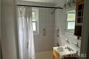 109 Highfield Rd, Colonia, NJ 07067 - Photo 10