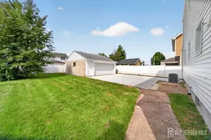 121 Dorothy St, Carteret, NJ 07008 - Photo 18