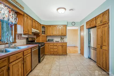 11 Woodrow Wilson Drive, Edison, NJ 08820 - Photo 8