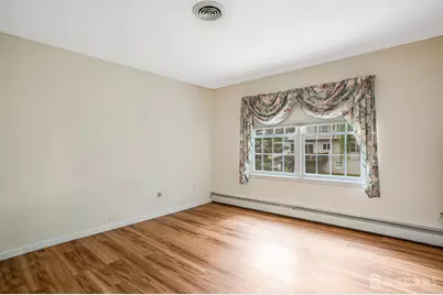 11 Woodrow Wilson Drive, Edison, NJ 08820 - Photo 16