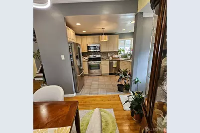 136 Isabelle Street, Menlo Park Terrace, NJ 08840 - Photo 8