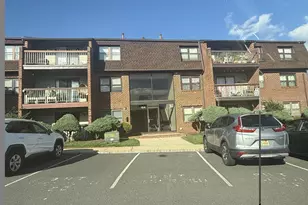 124 Beverly Hills Terrace, Woodbridge Township, NJ 07095 - Photo 1