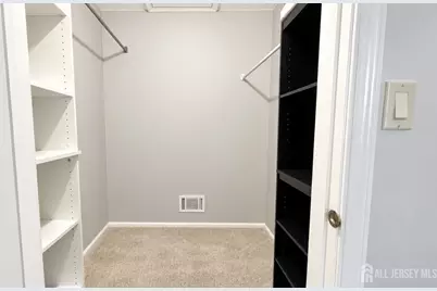 29 Pembrook Avenue, North Brunswick Township, NJ 08902 - Photo 12