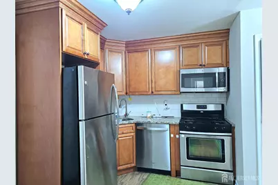 19 Sheffield Court, East Brunswick Township, NJ 08816 - Photo 8
