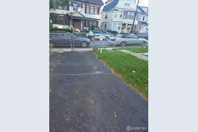 29 Irving Avenue #31, Newark, NJ 07112 - Photo 14