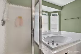 12 Berkshire Ct, Manalapan Township, NJ 07726 - Photo 8