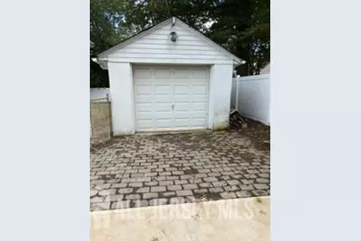 291 Grove Street, Woodbridge Township, NJ 07095 - Photo 12