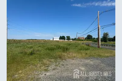 1 Wyckoff Mills Road, Cranbury Township, NJ 08512 - Photo 2