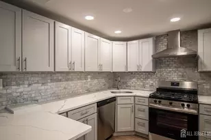 21 Keats Rd, North Brunswick Township, NJ 08902 - Photo 6