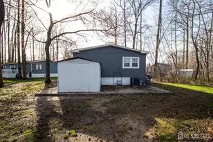 21 Keats Rd, North Brunswick Township, NJ 08902 - Photo 18