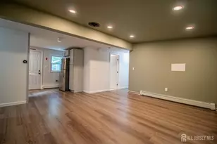 21 Keats Rd, North Brunswick Township, NJ 08902 - Photo 4