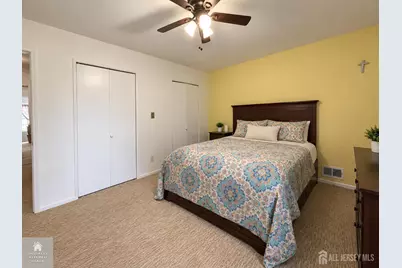 40 Compton Avenue, Hazlet Township, NJ 07734 - Photo 8