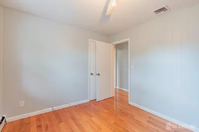 927 Wood Avenue, Edison, NJ 08820 - Photo 24