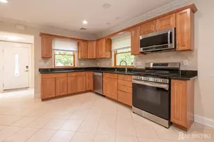 135 Summerhill Rd, East Brunswick Township, NJ 08816 - Photo 8