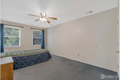 18 Robinson Street, New Brunswick, NJ 08901 - Photo 8