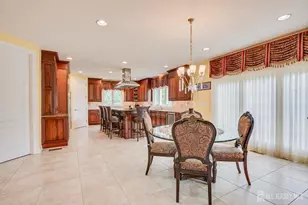 8 Windhaven Ct, Monroe Township, NJ 08831 - Photo 16
