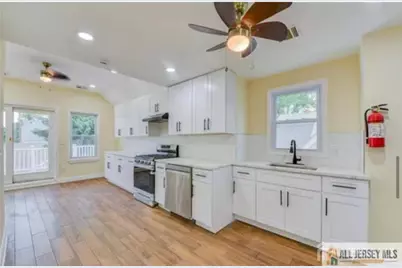 607 Almons Avenue, Woodbridge Township, NJ 07095 - Photo 2