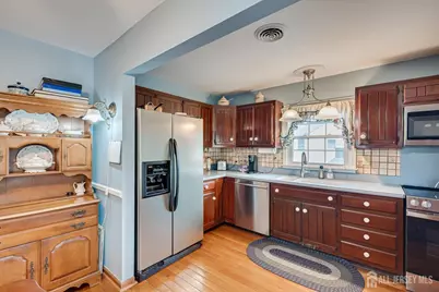 669 Old Post Road, Edison, NJ 08817 - Photo 18