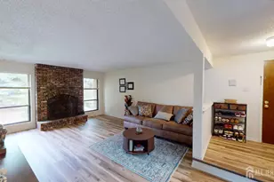 280 Willowbrook Dr, North Brunswick Township, NJ 08902 - Photo 2