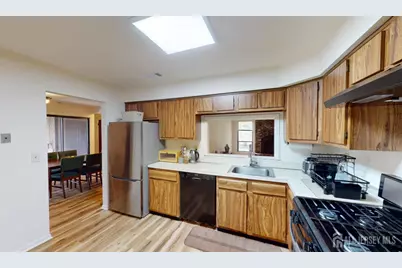 280 Willowbrook Drive, North Brunswick Township, NJ 08902 - Photo 18