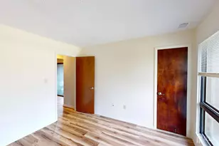 280 Willowbrook Dr, North Brunswick Township, NJ 08902 - Photo 32