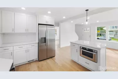 154 Oakmanor Parkway, South Plainfield, NJ 07080 - Photo 12