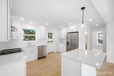 154 Oakmanor Parkway, South Plainfield, NJ 07080 - Photo 10