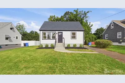 154 Oakmanor Parkway, South Plainfield, NJ 07080 - Photo 4
