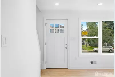 154 Oakmanor Parkway, South Plainfield, NJ 07080 - Photo 6