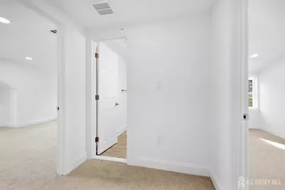 154 Oakmanor Parkway, South Plainfield, NJ 07080 - Photo 24