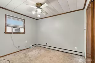 11 Kendall Dr, Sayreville, NJ 08859 - Photo 14