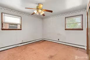 11 Kendall Dr, Sayreville, NJ 08859 - Photo 12