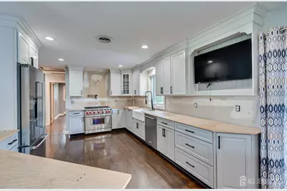 690 New Durham Road, Metuchen, NJ 08840 - Photo 16